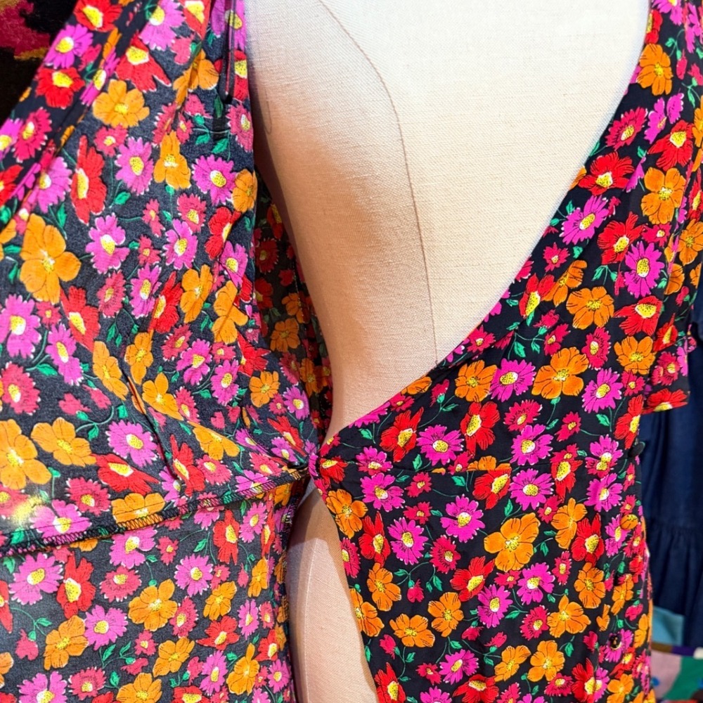 Zara Floral Wrap Mini Dress Black Pink Orange Short Sleeve V-Neck Size S - Picture 5 of 6